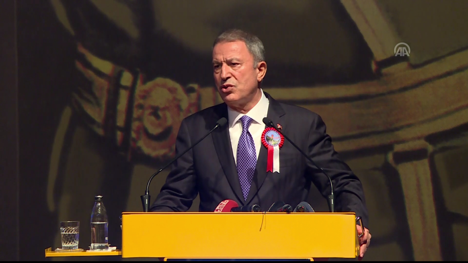 Hulusî Akar: Em bo cîbicîkirin a agirbestê hêzên zêdetir dişînin Îdlibê